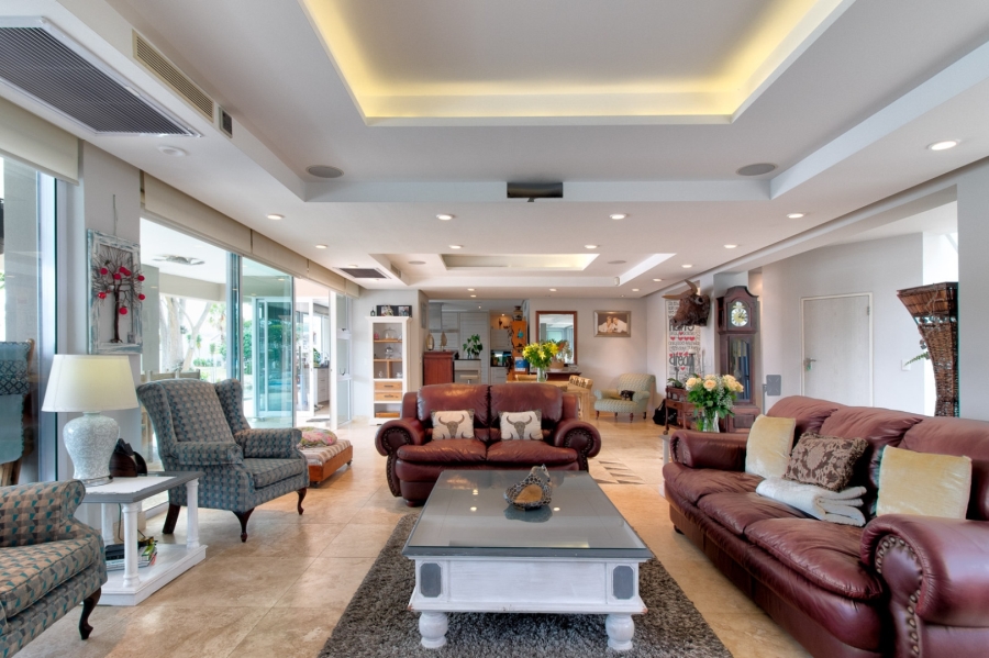 5 Bedroom Property for Sale in Royal Alfred Marina Eastern Cape